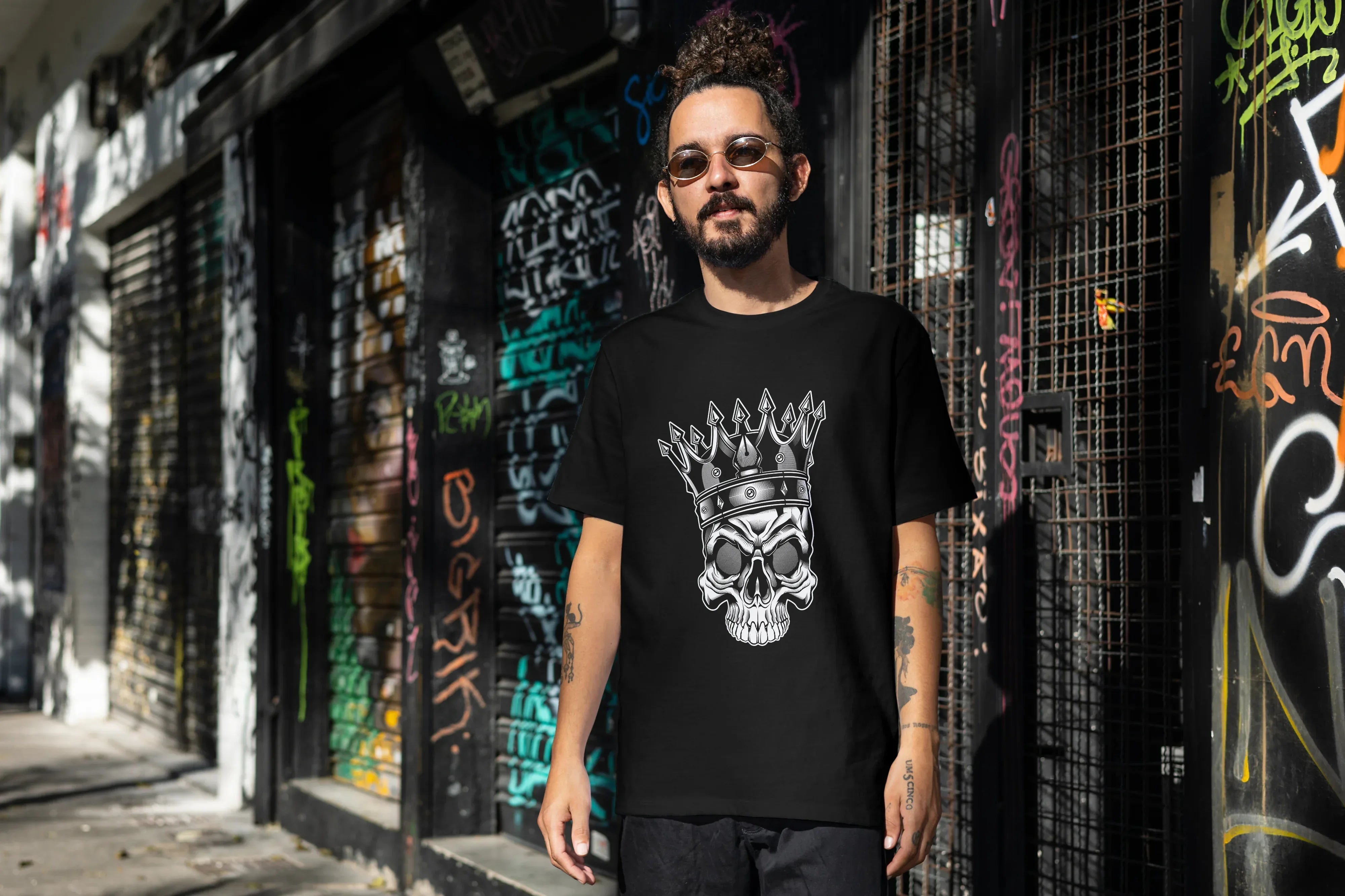 Crowned Skull Graphic Oversized Classic T-Shirt for Men - Not So Suttle