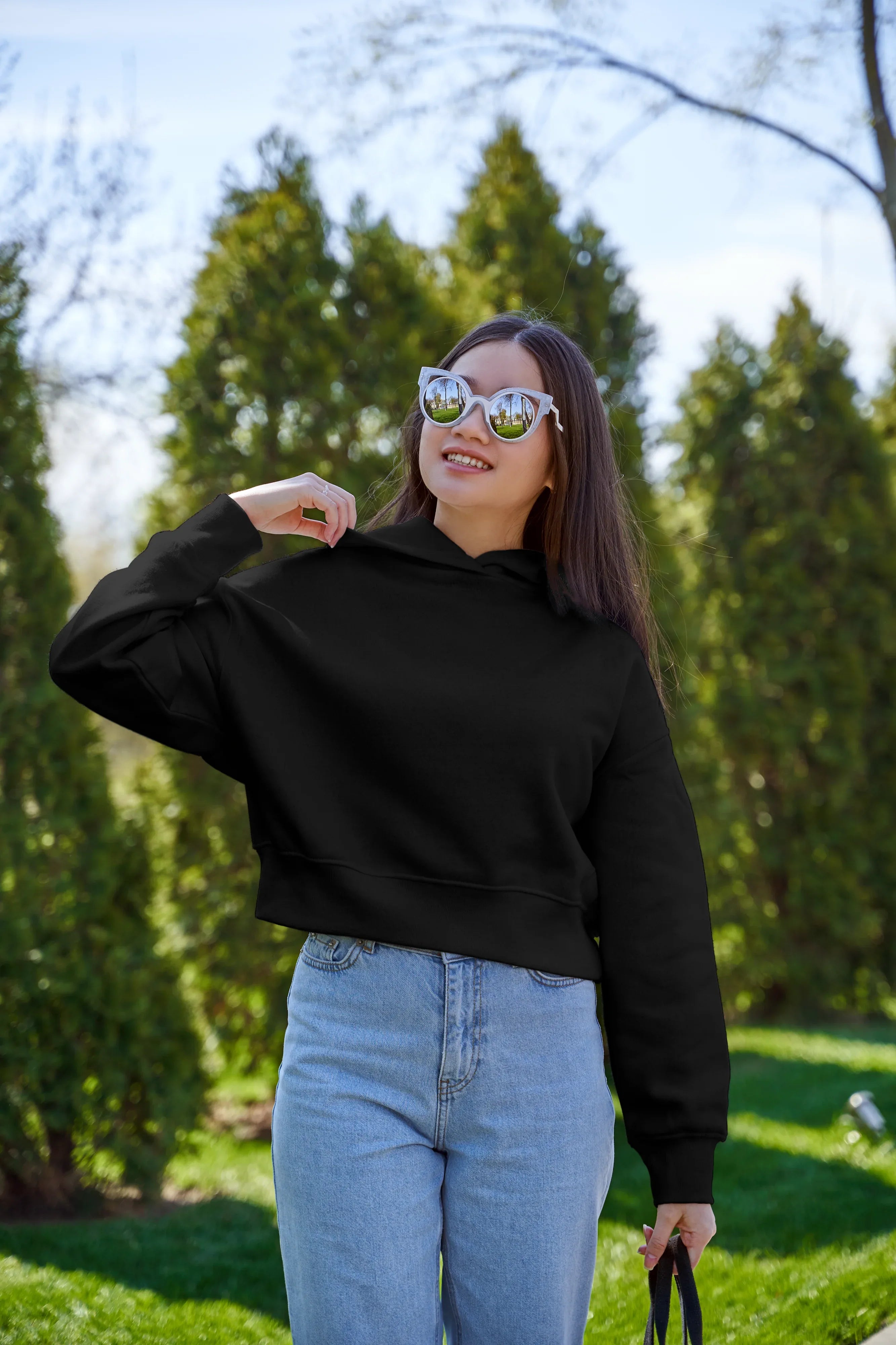 Female Cropped Hoodie Black - Not So Suttle
