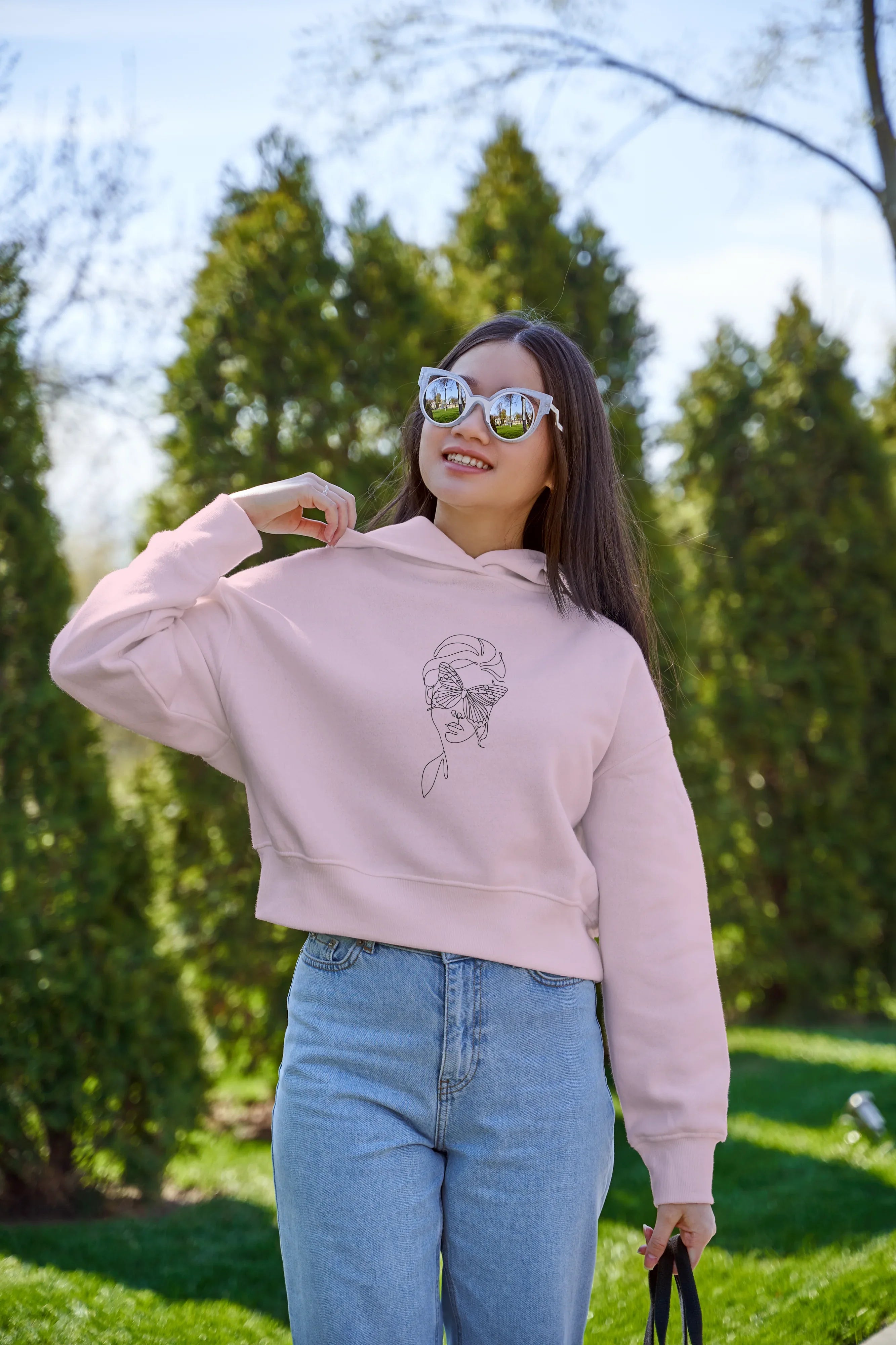 Sketch Graphic Cropped Hoodie for Women - Not So Suttle