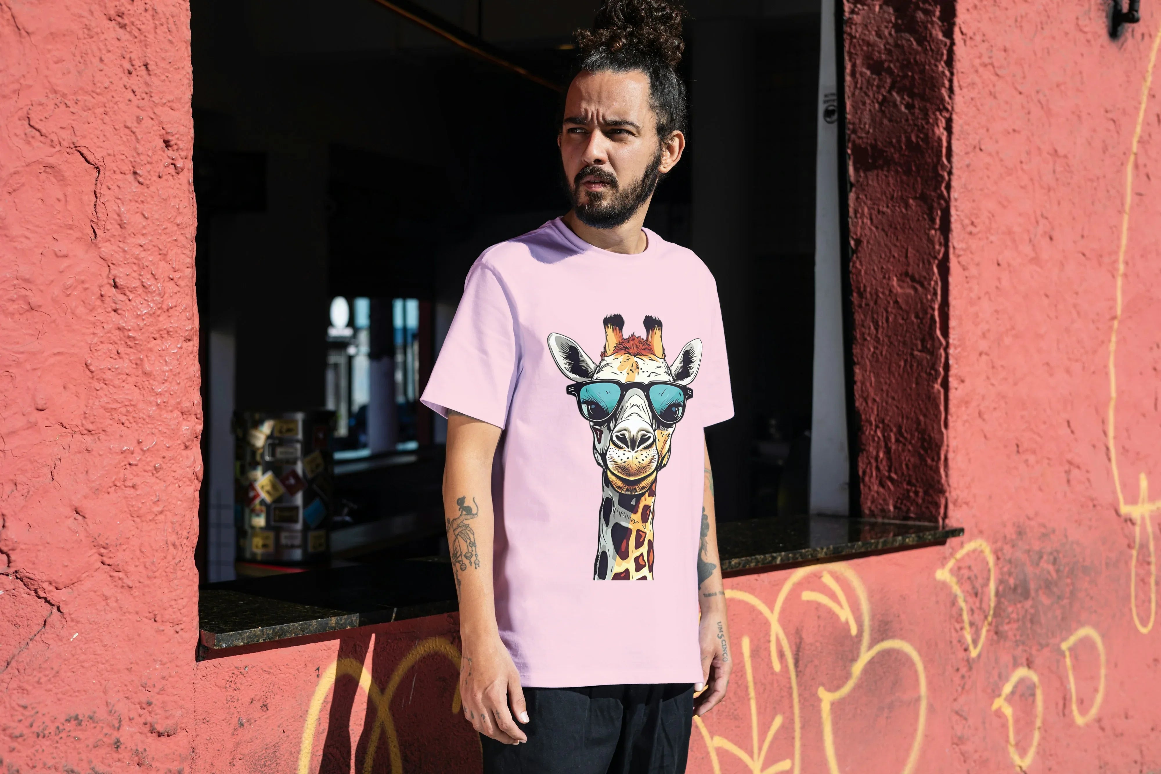 Giraffe Graphic Oversized Classic T-Shirt for Men - Not So Suttle