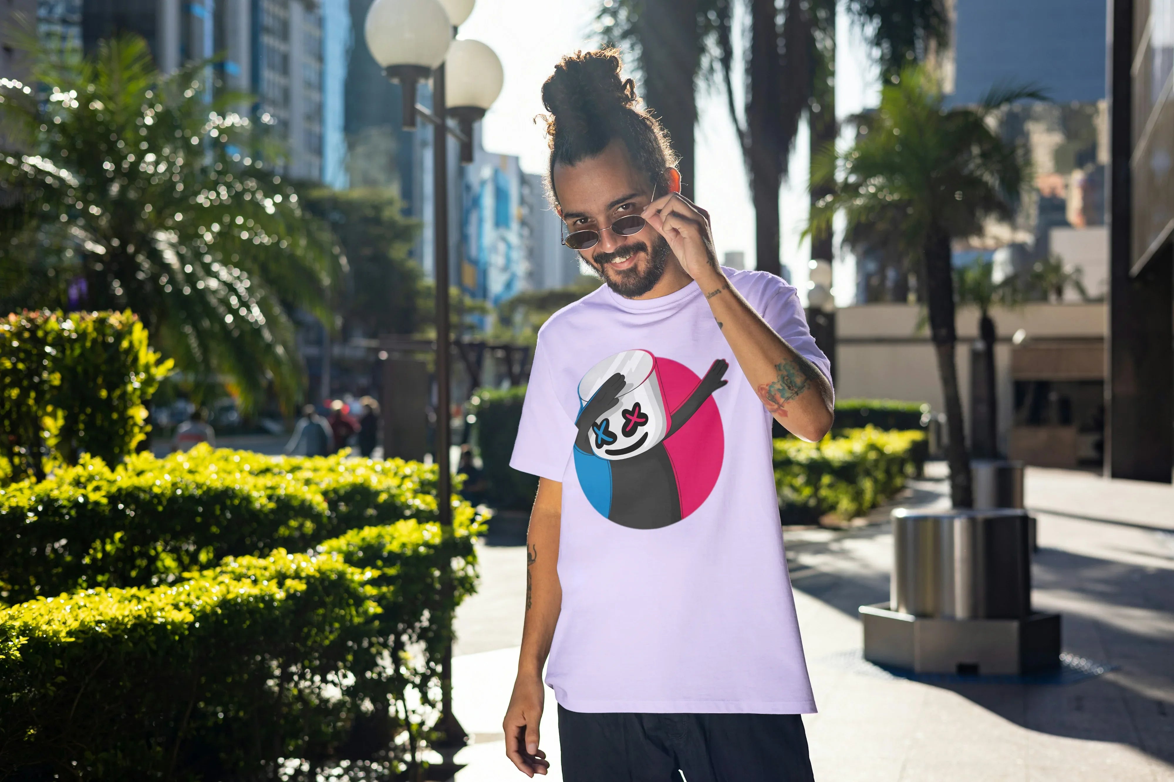 Marshmallow Graphic Oversized Classic T-Shirt for Men - Not So Suttle