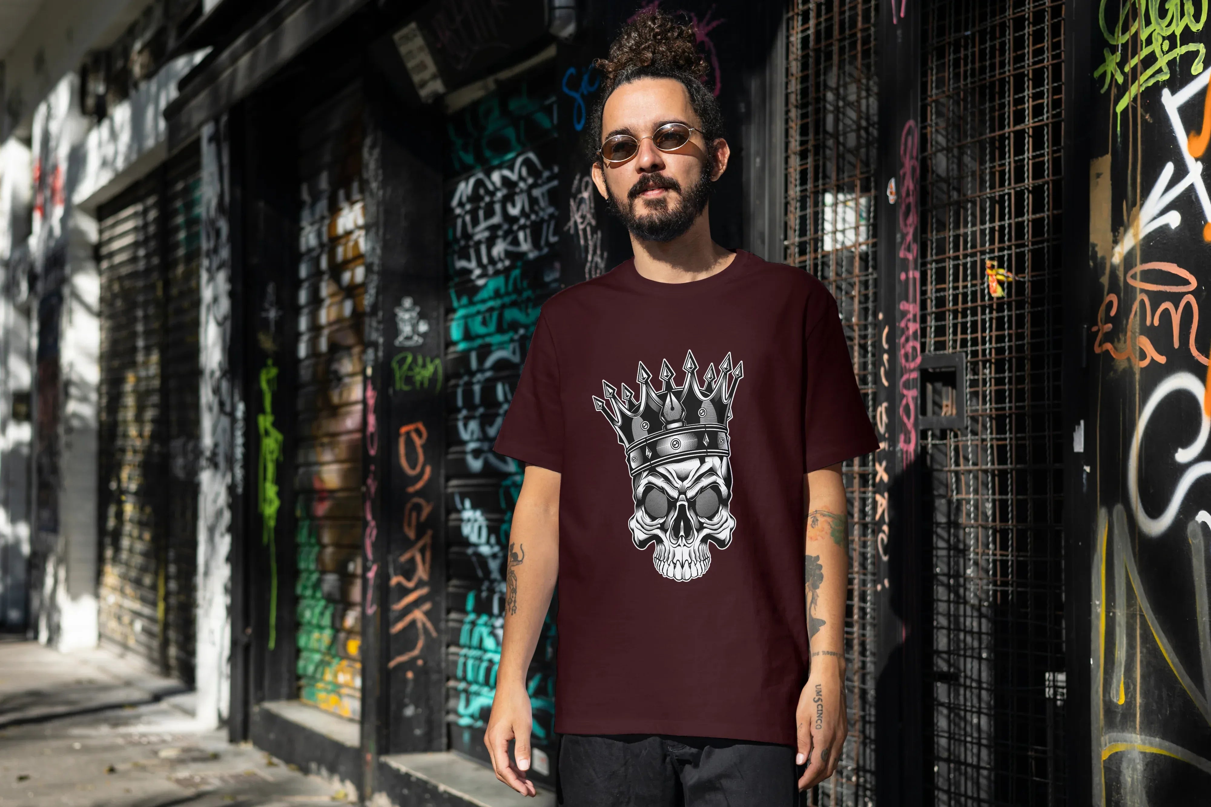 Crowned Skull Graphic Oversized Classic T-Shirt for Men - Not So Suttle