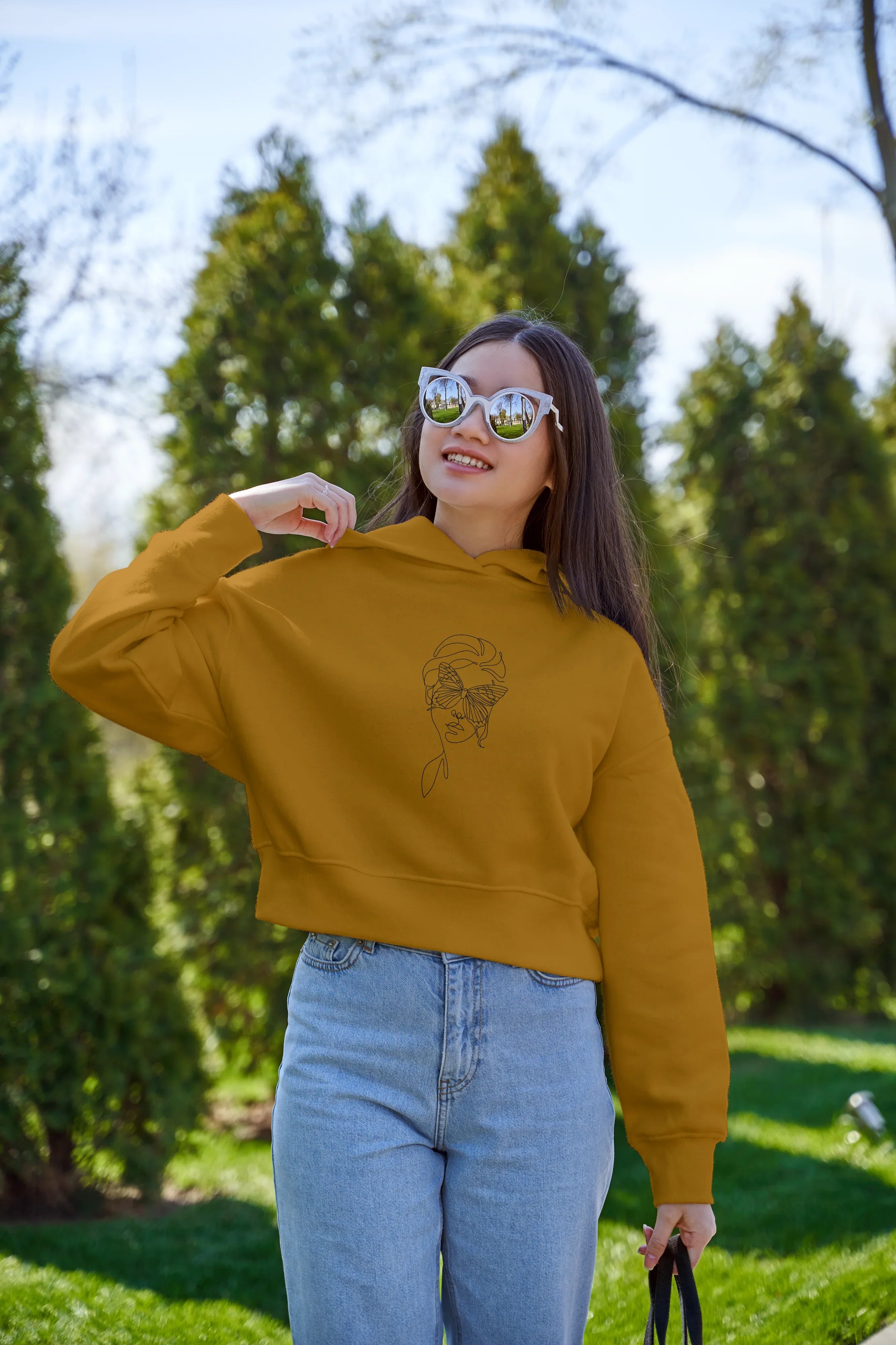 Sketch Graphic Cropped Hoodie for Women - Not So Suttle