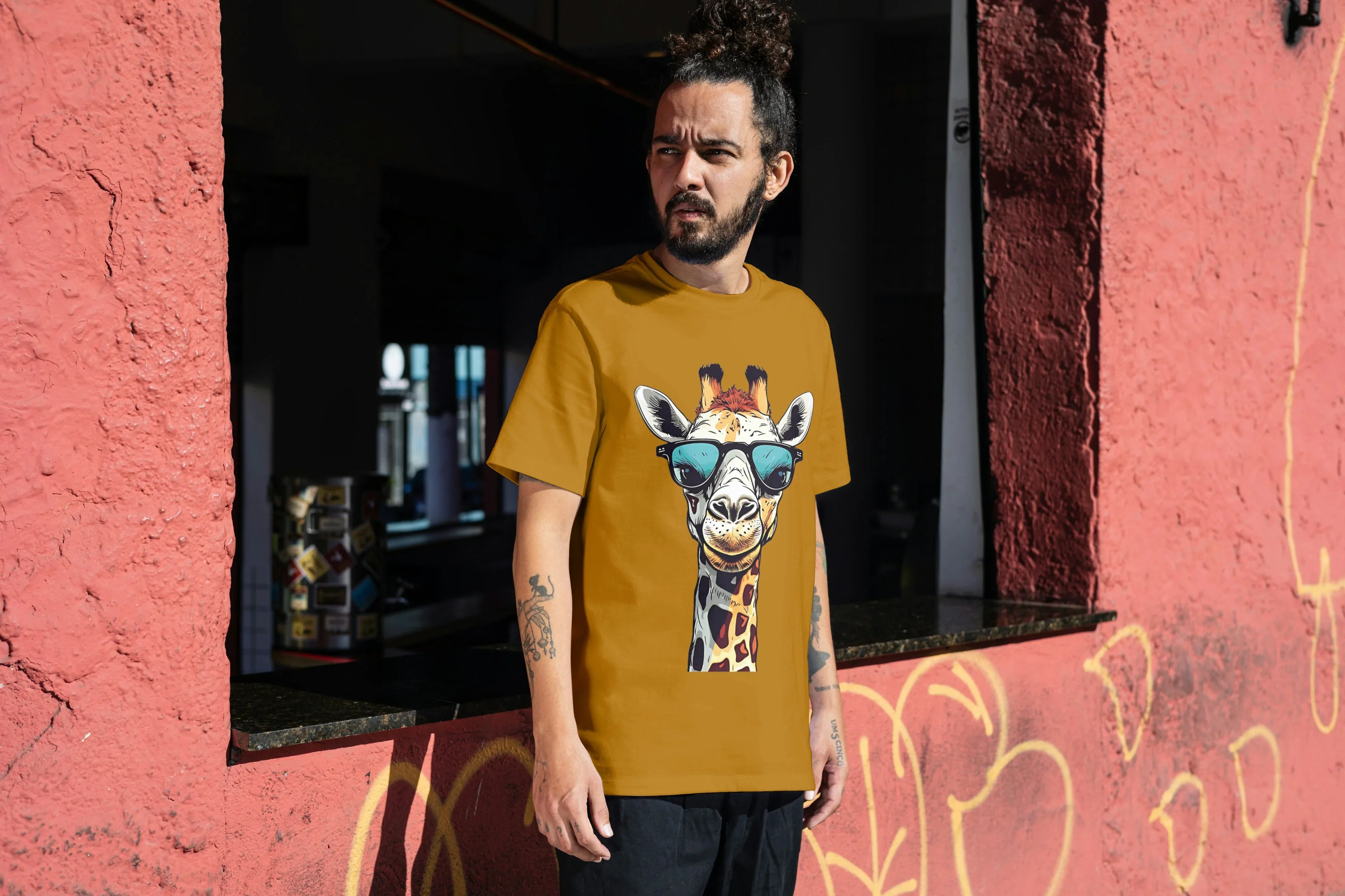 Giraffe Graphic Oversized Classic T-Shirt for Men - Not So Suttle