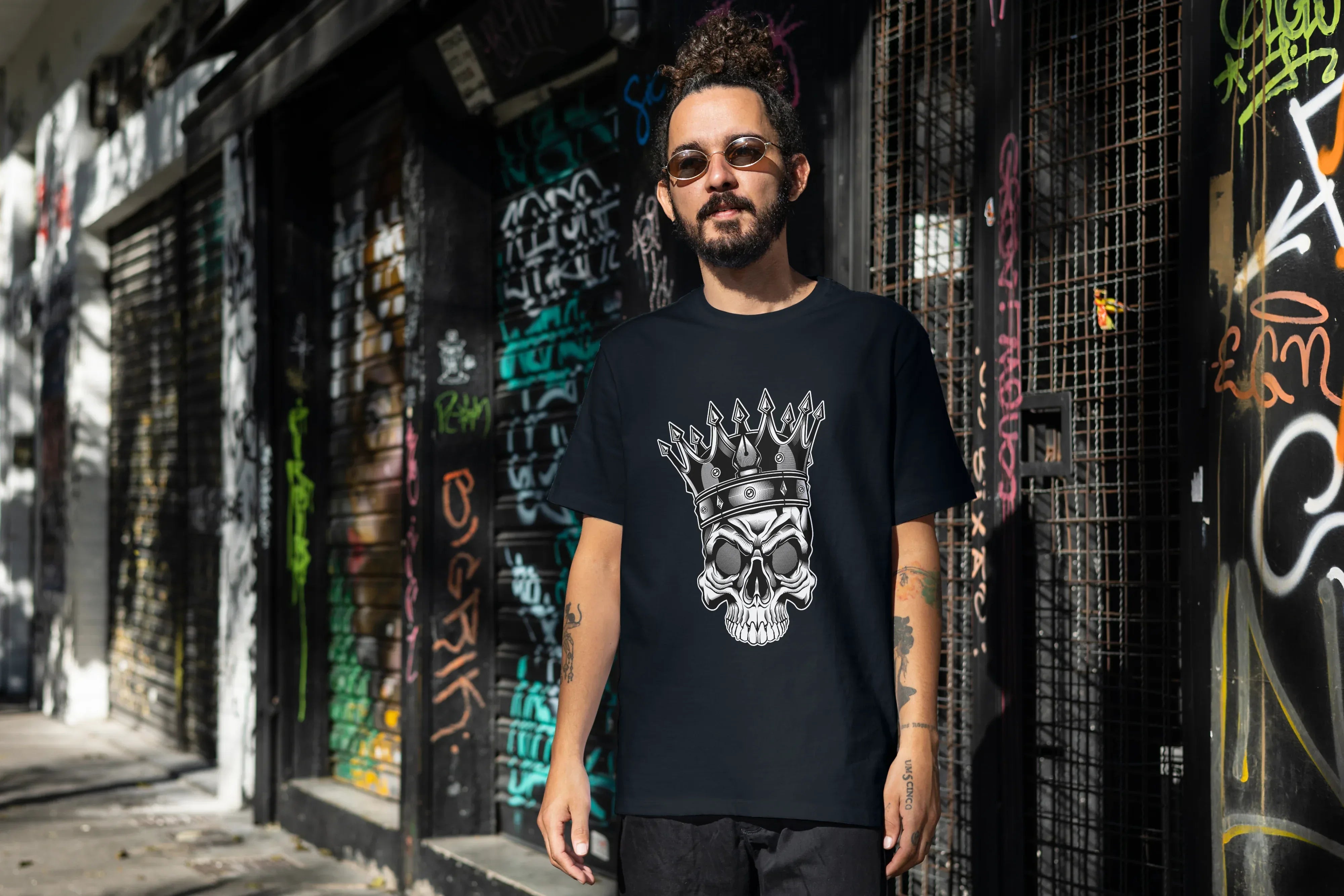 Crowned Skull Graphic Oversized Classic T-Shirt for Men - Not So Suttle