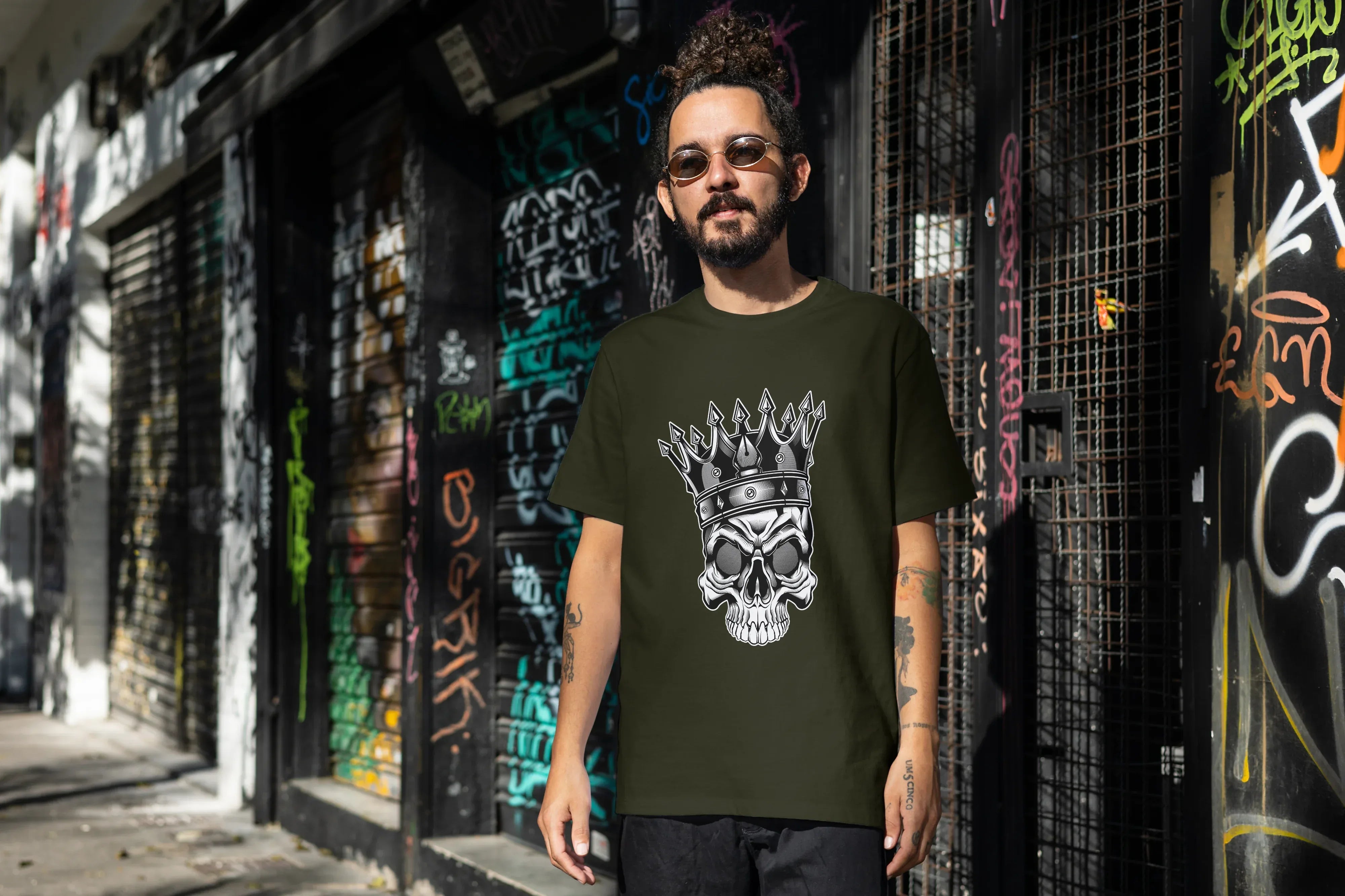 Crowned Skull Graphic Oversized Classic T-Shirt for Men - Not So Suttle