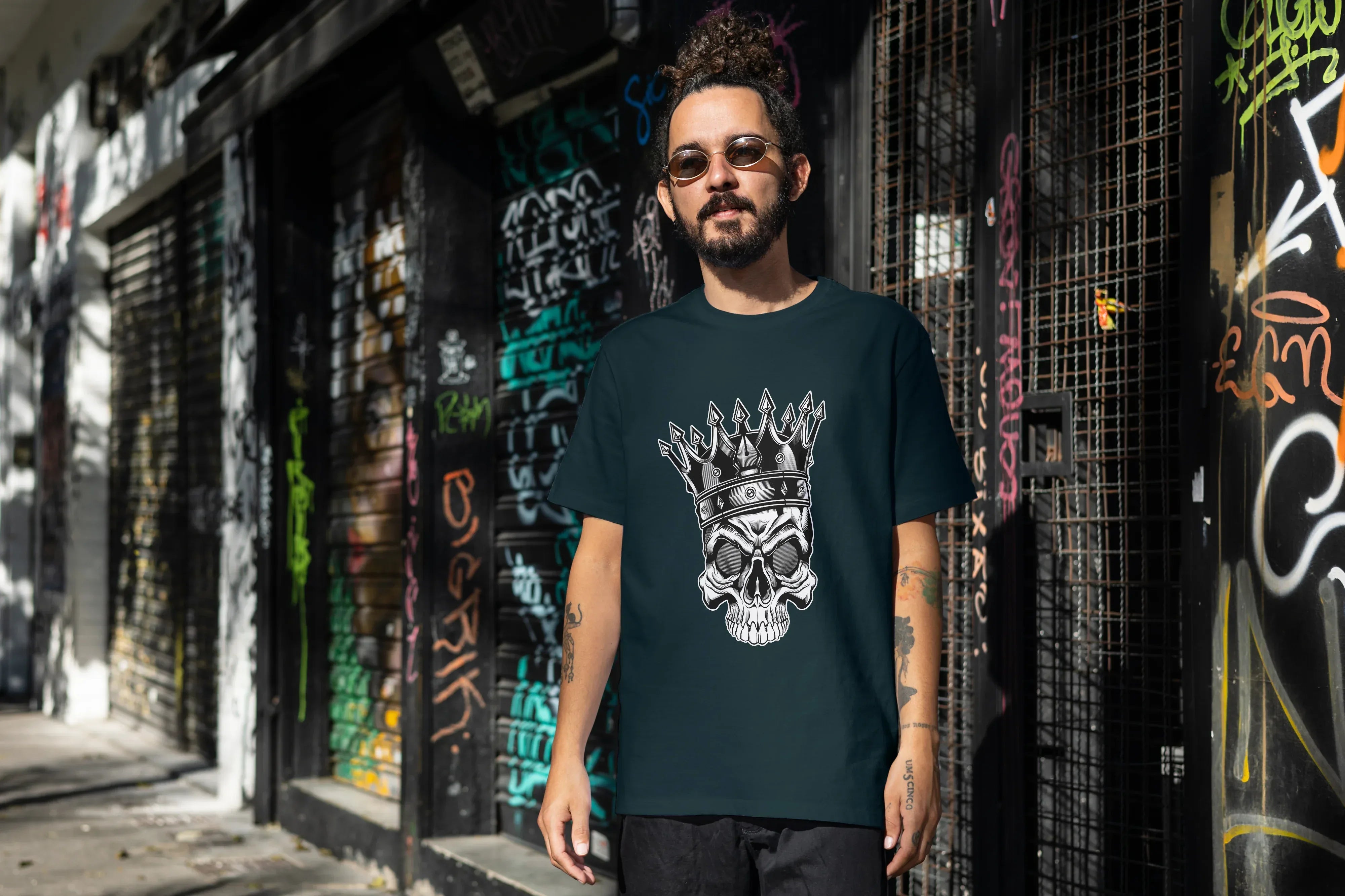 Crowned Skull Graphic Oversized Classic T-Shirt for Men - Not So Suttle