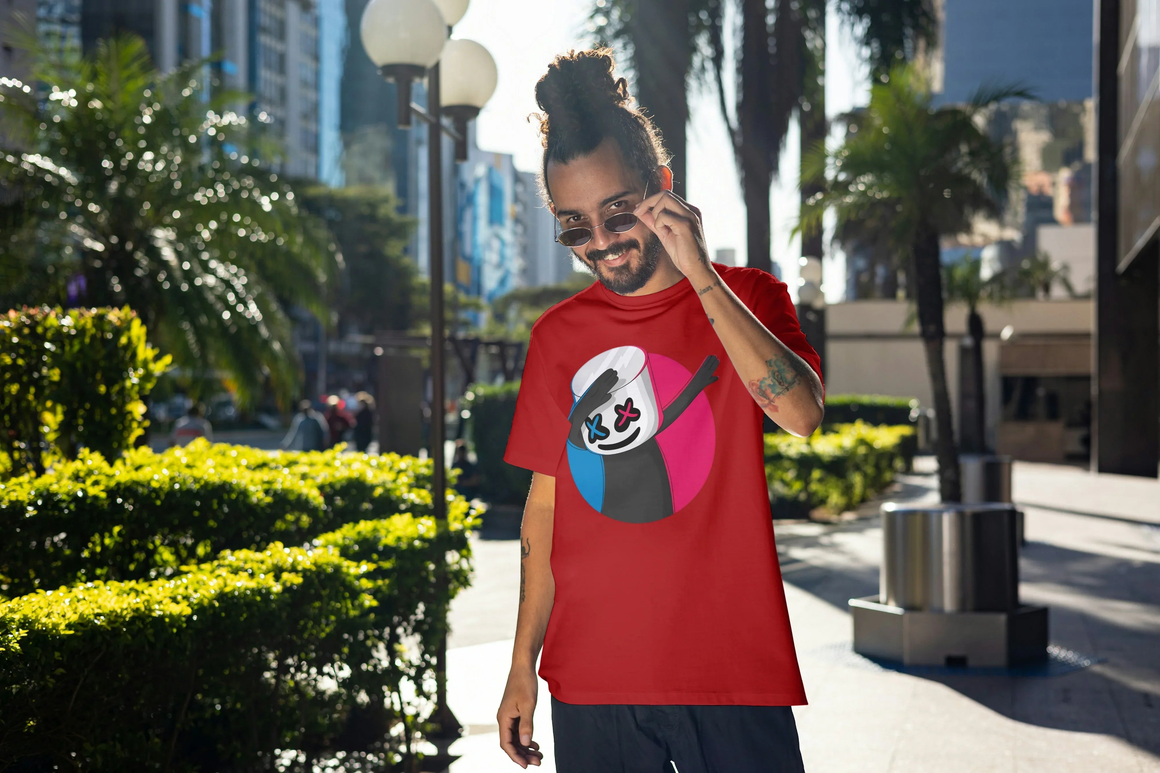 Marshmallow Graphic Oversized Classic T-Shirt for Men - Not So Suttle