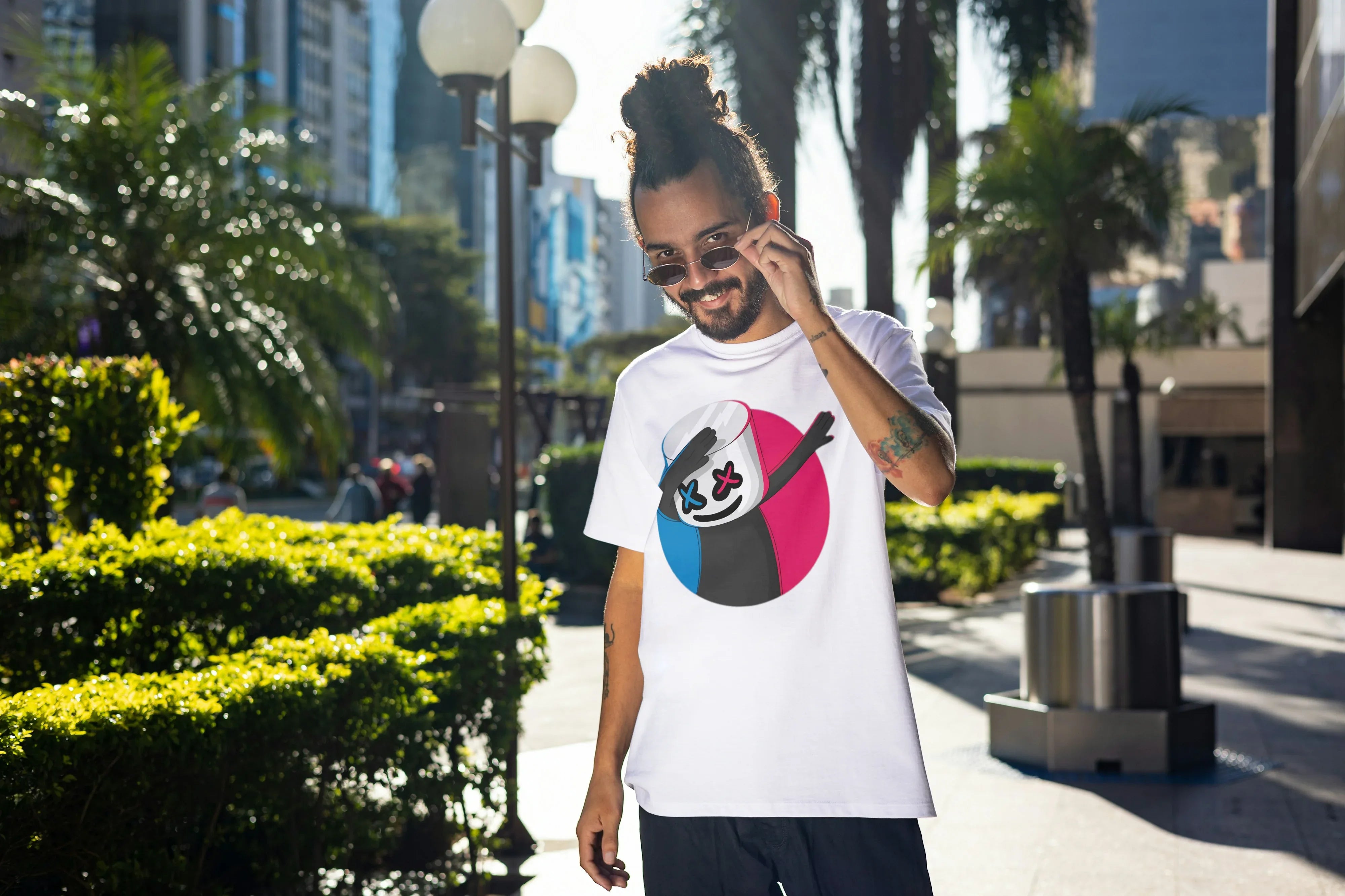 Marshmallow Graphic Oversized Classic T-Shirt for Men - Not So Suttle